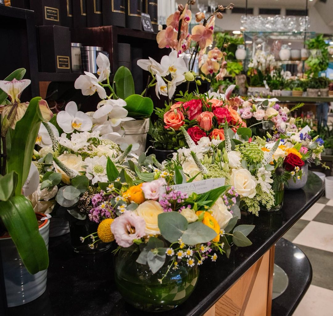 Composition florale en boutique